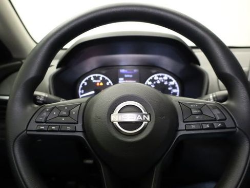 Used 2025 Nissan Altima 2.5 S image 16