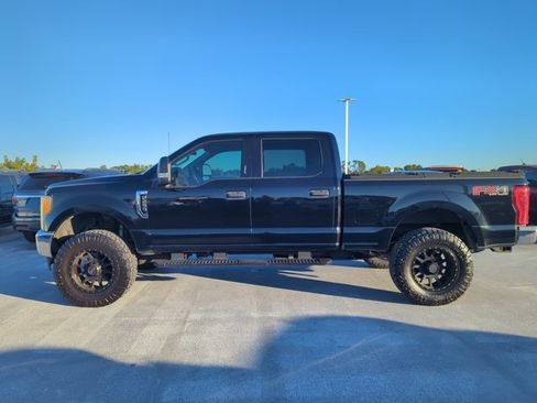 Used 2017 Ford F250 XLT w/ XLT Value Package image 9