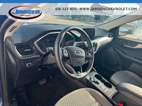 Used 2022 Ford Escape SE w/ Cold Weather Package AWD/4WD image 9