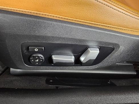 Used 2021 BMW M440i Convertible w/ Premium Package RWD image 25