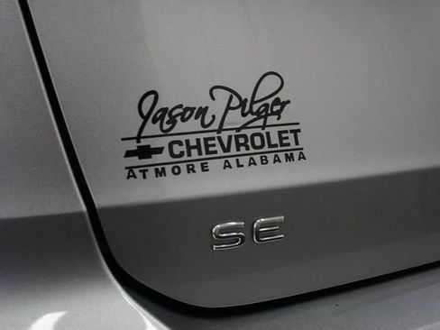 Used 2024 Volkswagen Taos SE FWD image 12