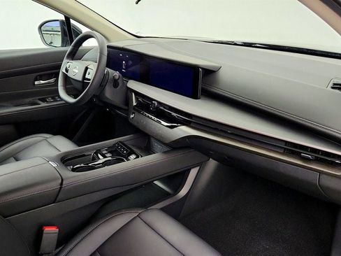 Used 2025 Nissan Murano SV AWD/4WD image 23