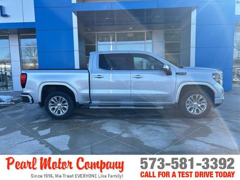 Used 2022 GMC Sierra 1500 Denali image 3