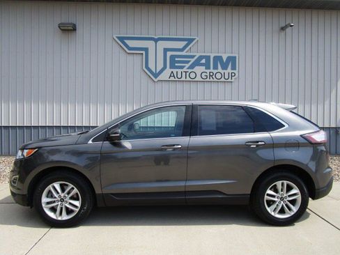 Used 2017 Ford Edge SEL w/ Equipment Group 201A AWD/4WD image 4