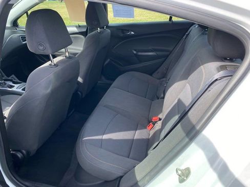 Used 2019 Chevrolet Cruze LS w/ LS Convenience Package image 18