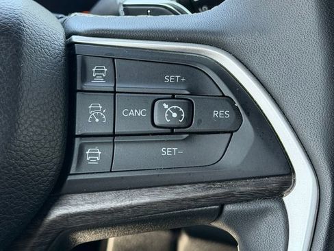 Used 2024 Jeep Grand Cherokee Limited 4xe AWD/4WD image 21