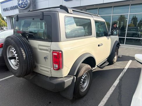 Used 2025 Ford Bronco 2-Door AWD/4WD image 3