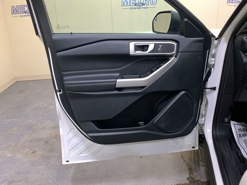 Used 2023 Ford Explorer XLT w/ Equipment Group 202A image 28