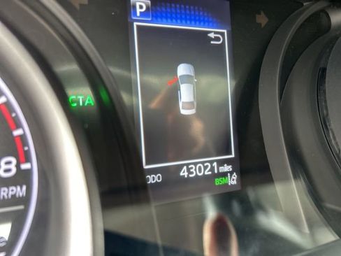 Used 2022 Toyota Camry SE w/ Cold Weather Package FWD image 16