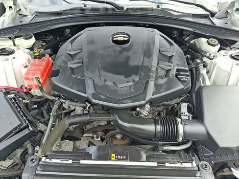 Used 2019 Chevrolet Camaro LT w/ Technology Package RWD image 28