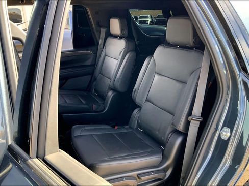 Used 2021 Chevrolet Tahoe Z71 w/ Z71 Signature Package image 39