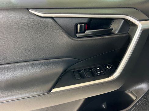 Certified 2023 Toyota RAV4 LE FWD image 12