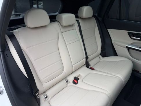 Certified 2025 Mercedes-Benz GLC 300 4MATIC image 47