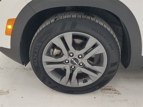 Certified 2023 Kia Seltos S image 9