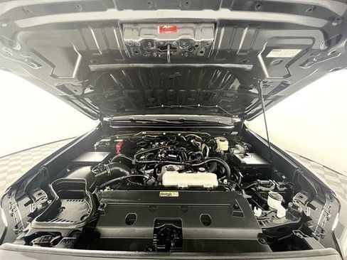 Certified 2025 Toyota Tacoma SR5 image 21