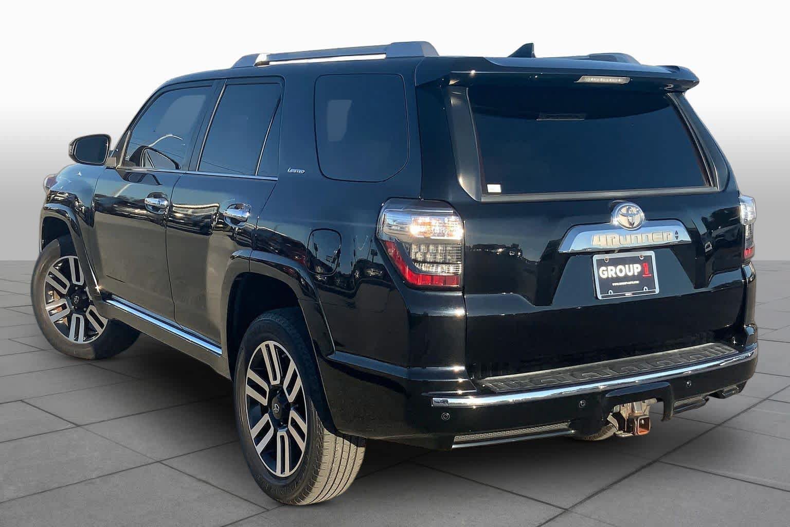 Used 2016 Toyota 4Runner Limited AWD/4WD image 11