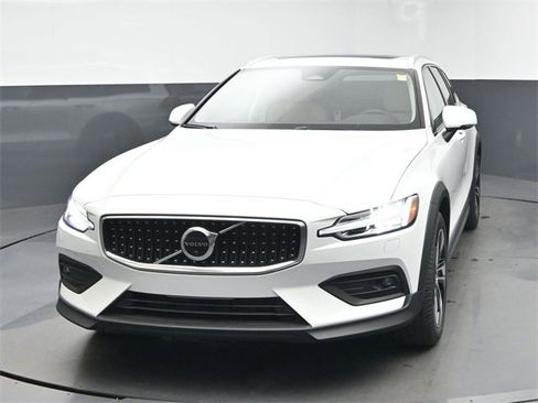 New 2026 Volvo V60 B5 Cross Country Plus w/ Protection Package Premier image 3