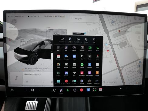 Used 2024 Tesla Cybertruck AWD Crew Cab image 24
