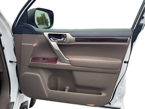 Used 2015 Lexus GX 460 w/ Premium Package AWD/4WD image 21