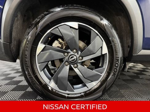 Certified 2025 Nissan Rogue SV AWD/4WD image 12