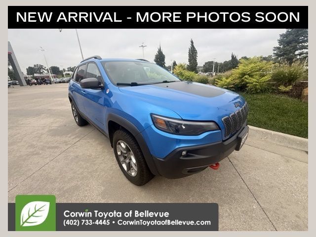 Used 2019 Jeep Cherokee Trailhawk w/ Cold Weather Group AWD/4WD 360° Tour