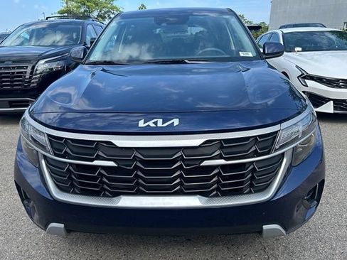 Certified 2026 Kia Seltos LX FWD image 7