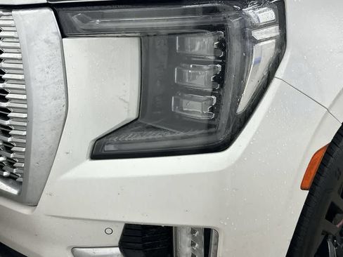 Used 2021 GMC Yukon XL Denali w/ Denali Premium Package RWD image 31