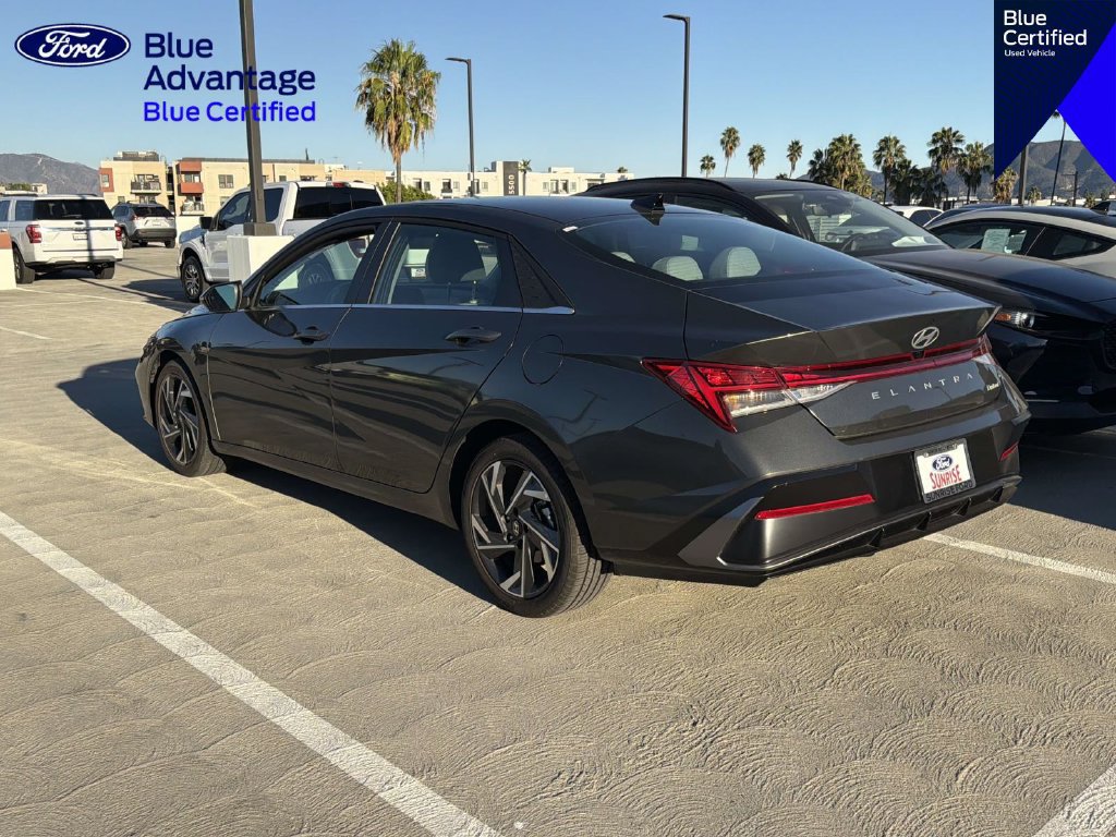 Used 2025 Hyundai Elantra Limited FWD image 20