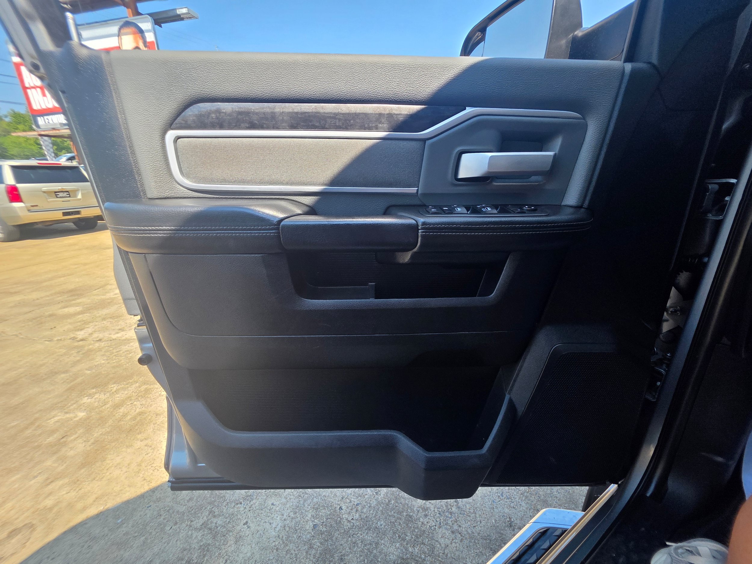 Used 2021 RAM 3500 Big Horn AWD/4WD image 19