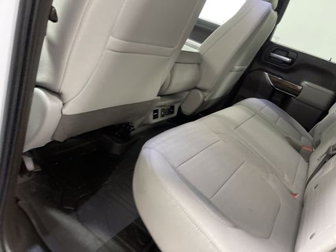 Used 2021 GMC Sierra 2500 SLE w/ SLE Value Package; AWD/4WD image 17