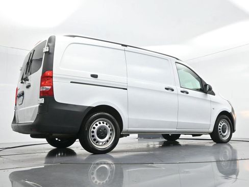 Used 2016 Mercedes-Benz Metris image 43