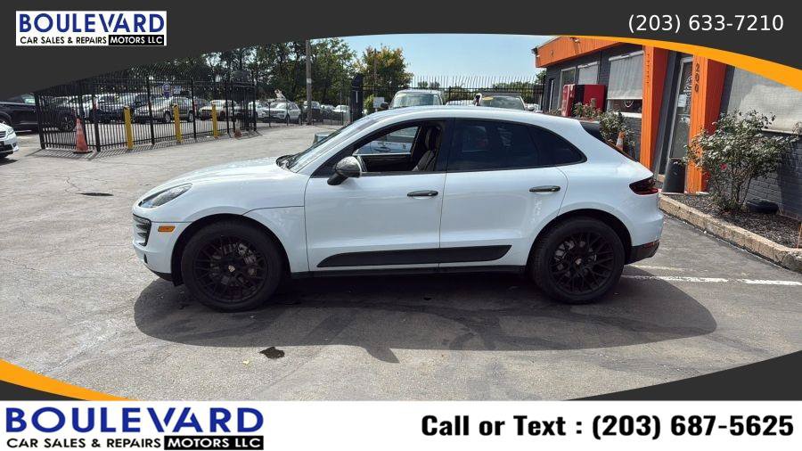 Used 2017 Porsche Macan S AWD/4WD image 4