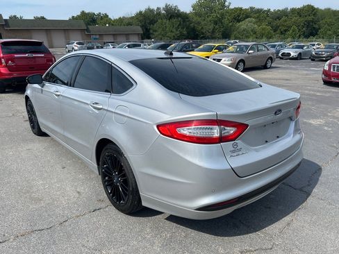 Used 2014 Ford Fusion SE w/ Equipment Group 202A FWD image 8