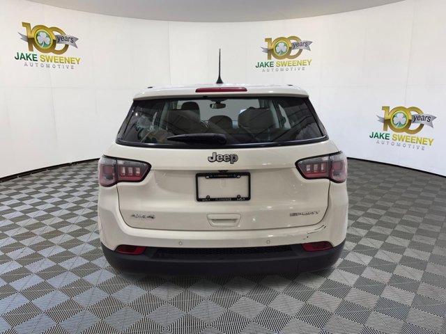 Used 2018 Jeep Compass Sport w/ Tech Group AWD/4WD image 9
