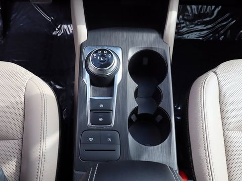 Used 2022 Ford Escape SEL image 33