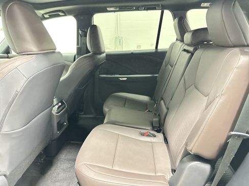Used 2025 Lexus TX 350 AWD image 32