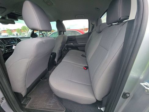 Used 2023 Toyota Tacoma SR5 w/ Technology Package AWD/4WD image 4