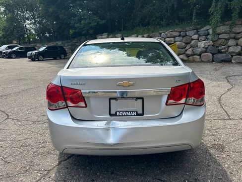 Used 2013 Chevrolet Cruze LT FWD image 3