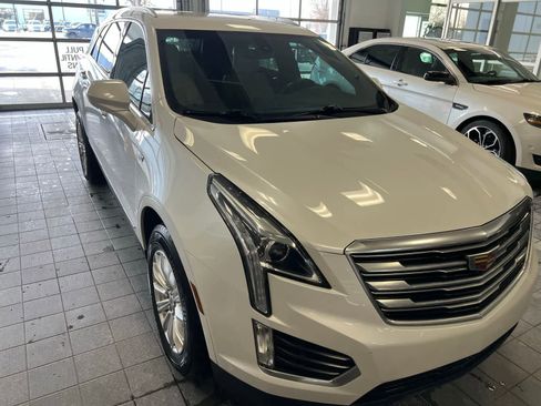Used 2017 Cadillac XT5 FWD image 4