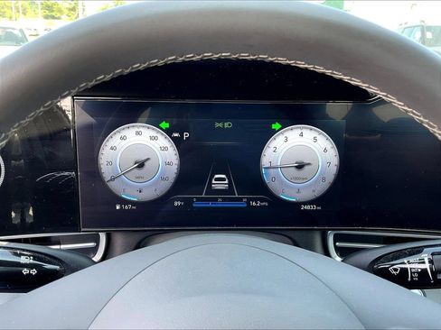 Certified 2023 Hyundai Elantra SEL w/ Convenience Package FWD image 12
