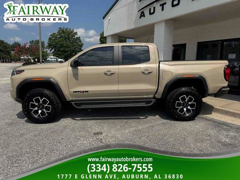 Used 2023 GMC Canyon AT4X AWD/4WD image 9