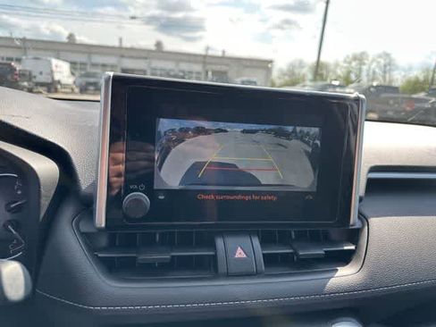 Used 2023 Toyota RAV4 LE image 9