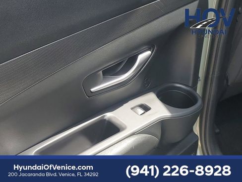 Certified 2023 Hyundai Santa Cruz SE AWD/4WD image 16