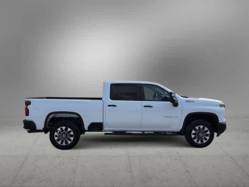 Used 2024 Chevrolet Silverado 2500 Custom w/ Custom Value Package AWD/4WD image 9