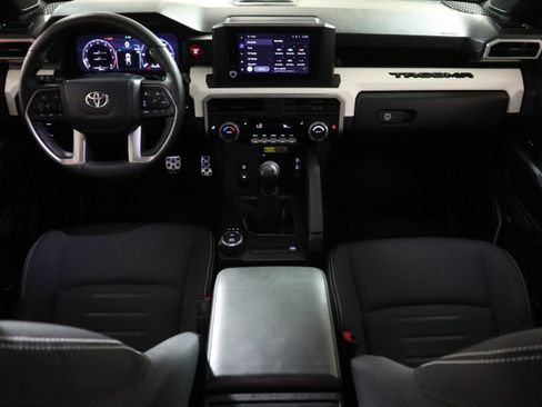 Used 2024 Toyota Tacoma TRD Sport w/ TRD Sport Upgrade Package AWD/4WD image 15