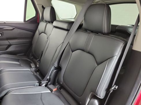 Used 2025 Honda Pilot EX-L image 13