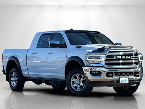 Used 2020 RAM 2500 Laramie AWD/4WD image 2