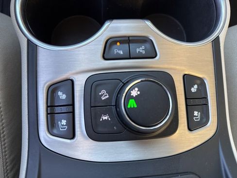 Certified 2021 GMC Terrain Denali w/ Denali Premium Package image 22