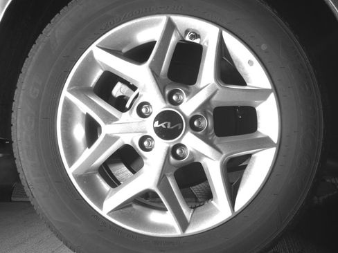 Used 2025 Kia Soul LX w/ LX Technology Package image 15