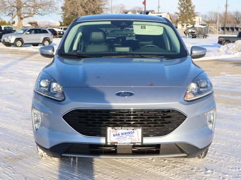 Used 2022 Ford Escape SEL w/ Technology Package image 3